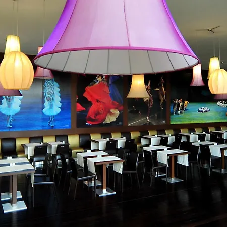 Gale Hotel